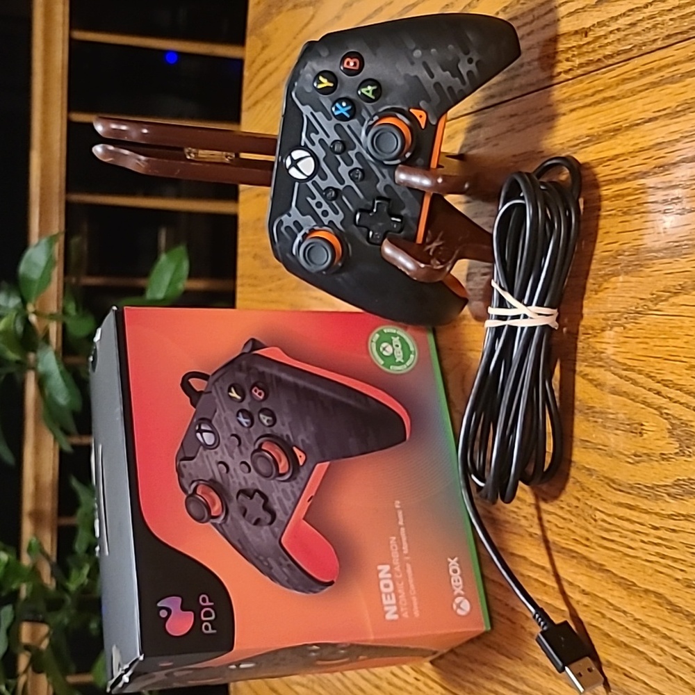 Neon Atomic Carbon X-Box Controller